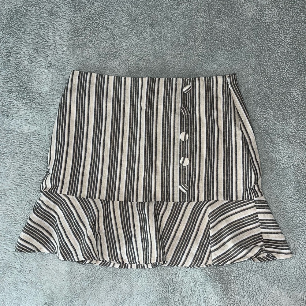 Black and White Tiered Pencil Mini Skirt (from Urban Outfitters)